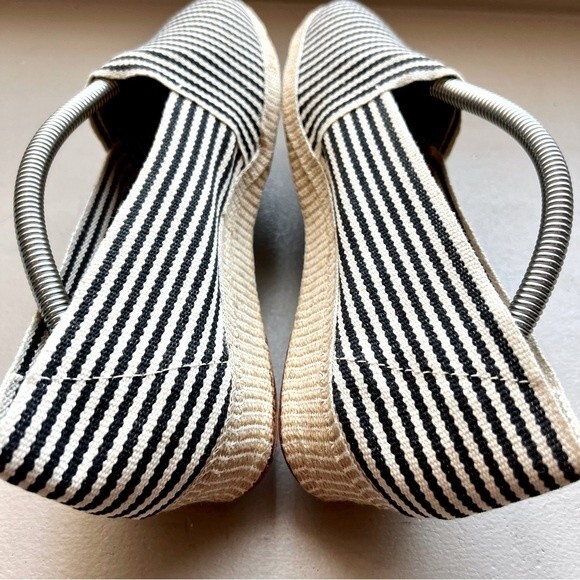 Castaner Cream & Black Striped Espadrille Wedge Slip On Shoes Size 9 fits like 8 - Picture 5 of 14